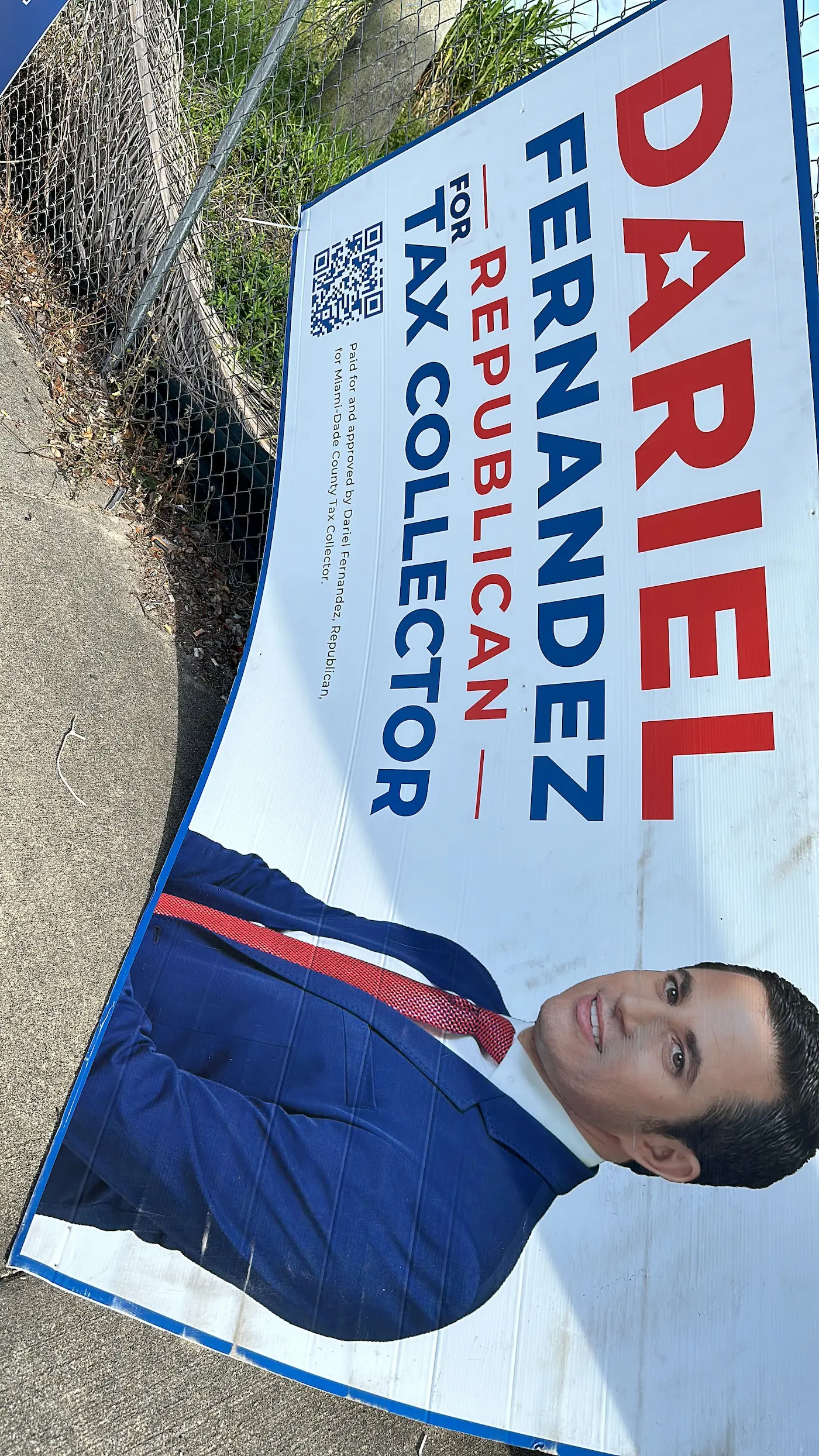 Democracia Manipulada: La Guerra de Carteles y la Oscura Estrategia Electoral en Miami-Dade. 2024 & 2025 7 Democracia Manipulada: La Guerra de Carteles y la Oscura Estrategia Electoral en Miami-Dade. 2024 & 2025Manipulated Democracy: The War of Political Signs and the Dark Electoral Strategy in Miami-Dade. 2024 & 2025