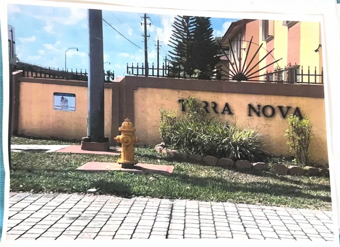 La Estafa Silenciosa: Cómo las HOA están arruinando vidas en Miami-Dade y nadie hace nada The Silent Scam: How HOAs Are Ruining Lives in Miami-Dade and No One Is Doing Anything