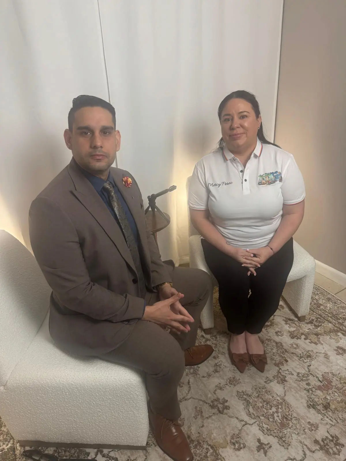 Sweetwater se levanta: Tres vecinos dan el salto a la política tras el desalojo del parque de tráilersSweetwater Rises: Three Neighbors Step Into Politics After the Trailer Park Eviction.