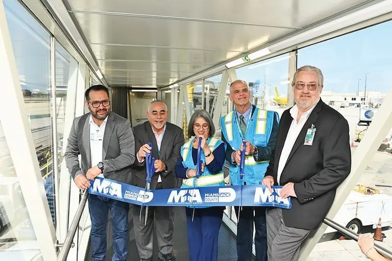 Líderes de Miami-Dade: Fotos en Redes Sociales vs. la Realidad del Aeropuerco 2025