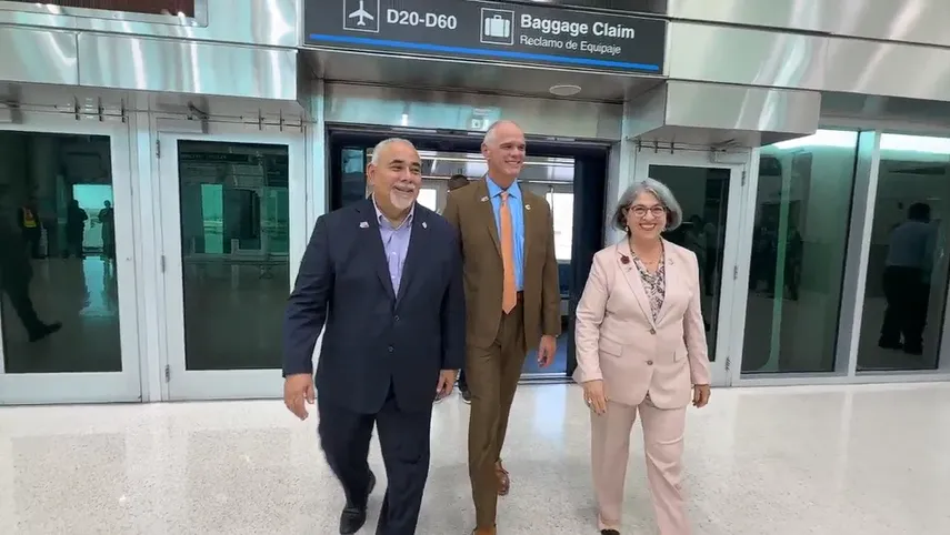 Líderes de Miami-Dade: Fotos en Redes Sociales vs. la Realidad del Aeropuerco 2025